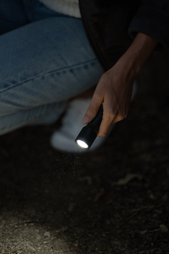 LEDLENSER 500 Lumen LED Torch with Magnetic Charging LEDLENSER 500 Lumen LED Torch with Magnetic Charging