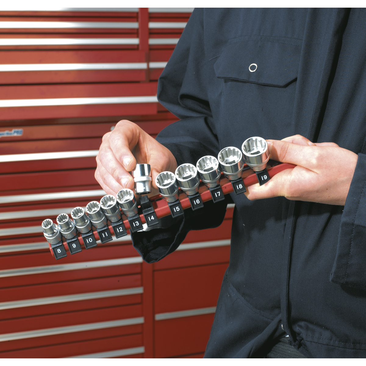 Sealey Socket Retaining Rail with 12 Clips 3/8" dr Sealey Socket Retaining Rail with 12 Clips 3/8" dr