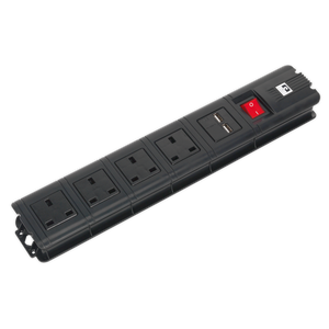 Extension Cable 2.6m 4 x 230V + 2 x USB Sockets - Black